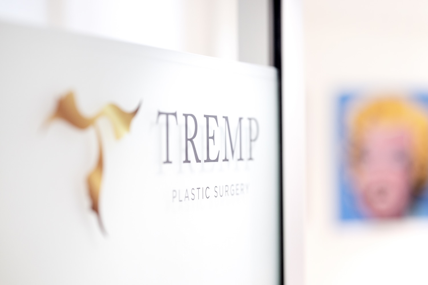 Tremp Plastic Surgery, PD Dr. med. Mathias Tremp